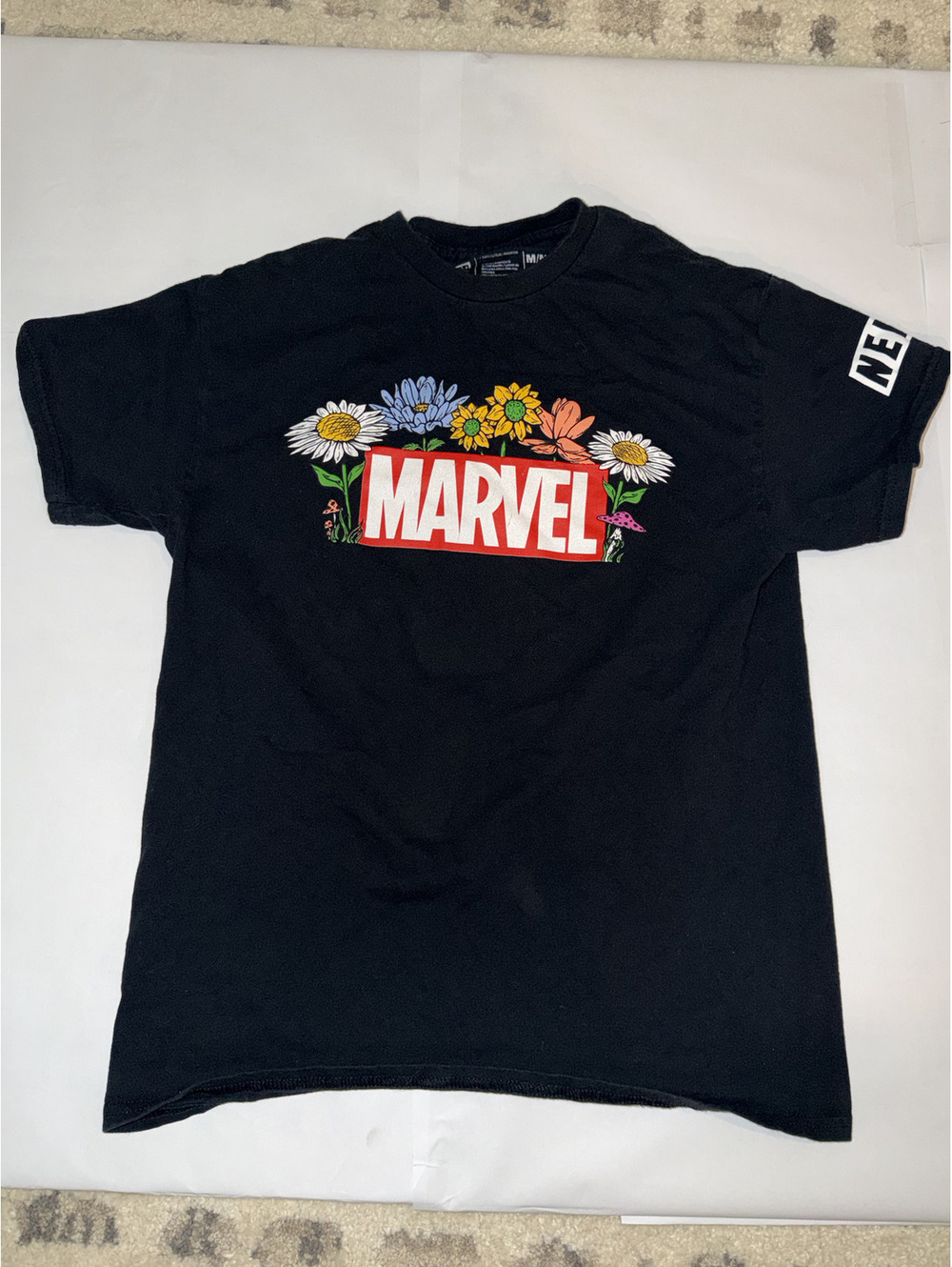 Marvel x Neff Men’s Medium Black Floral Graphic T Shirt Flowers Mushrooms
